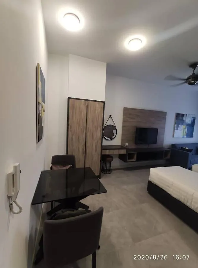 Homestay Shah Rizki At Imperio With Swimming Pool Muslim Friendly Malacca Maleisië