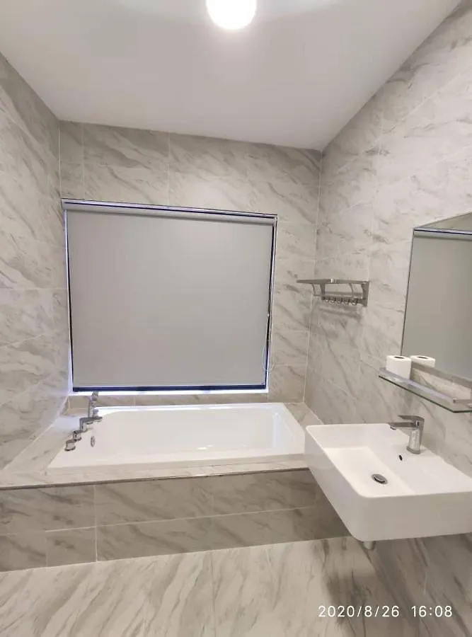 Homestay Shah Rizki At Imperio With Swimming Pool Muslim Friendly Malacca Maleisië